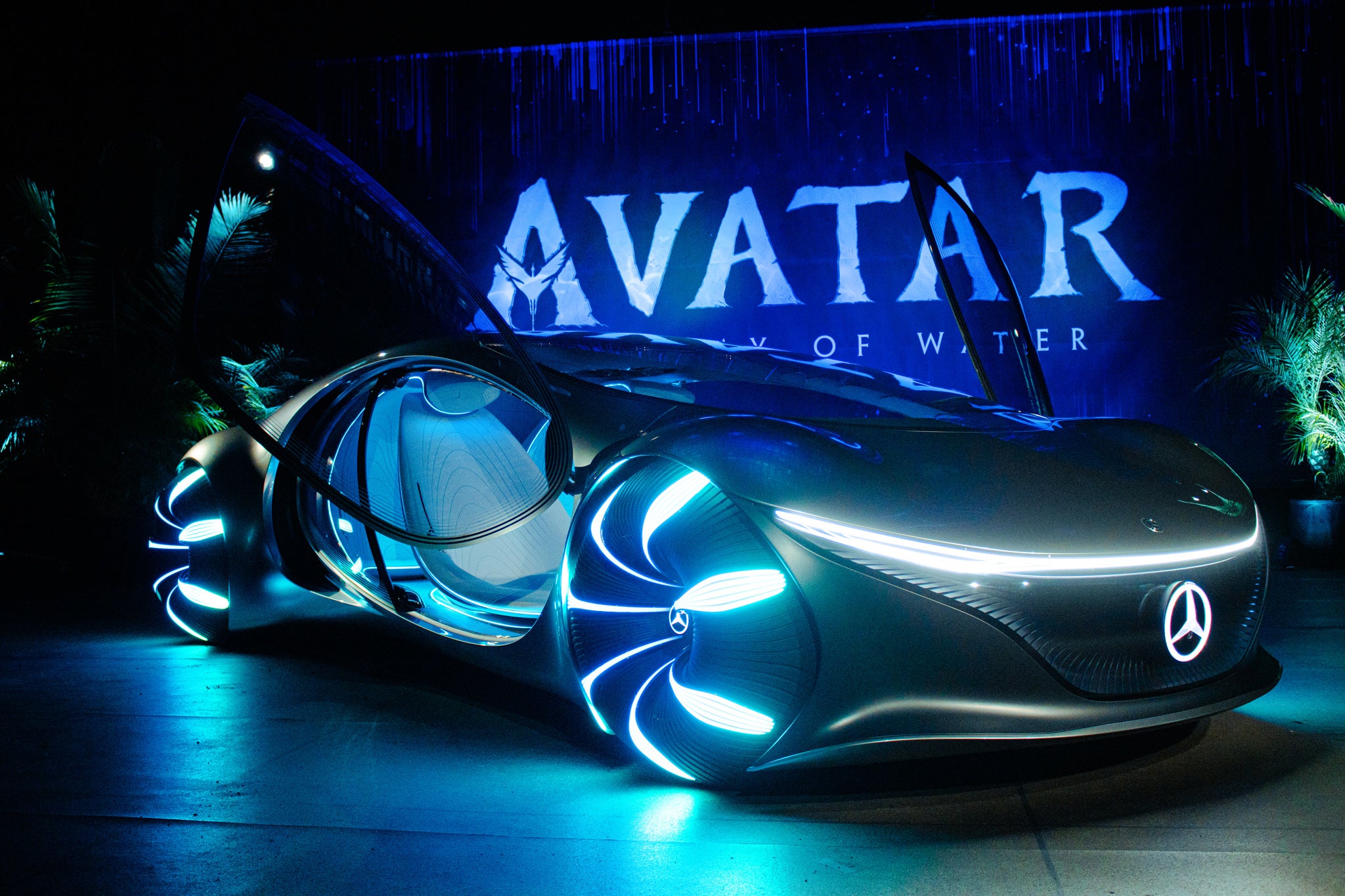 Mercedes car of the future takes cue from Avatar  Video  CNET
